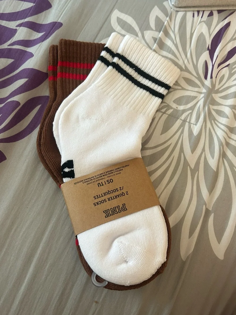 NWT PINK Victoria's Secret  2-Pack Athletic Crew Socks - White & Brown